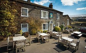 Assheton Arms Hotel